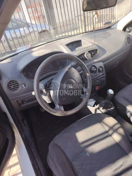 Renault Clio 1.5 DCI