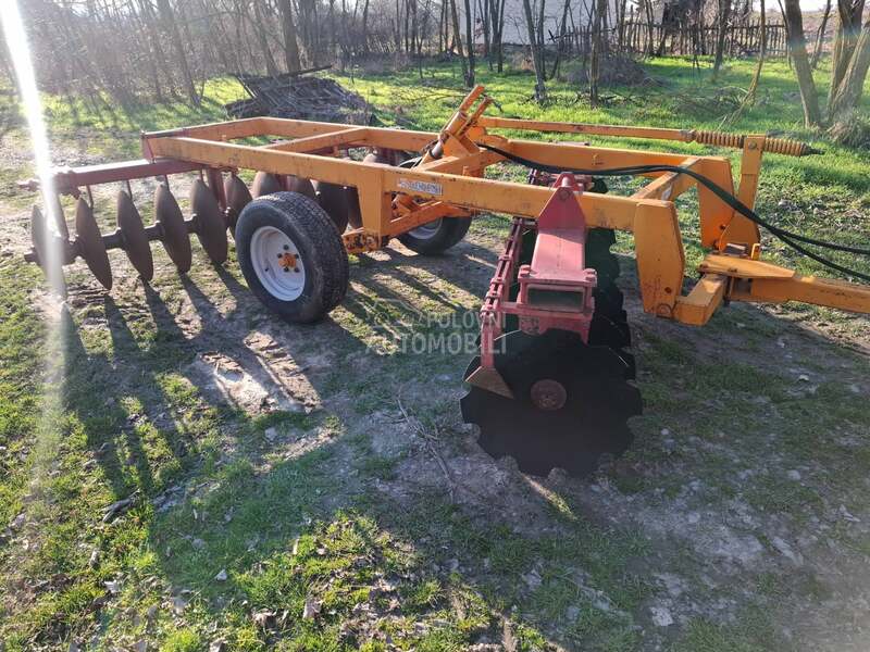 John Deere 24 quivogne