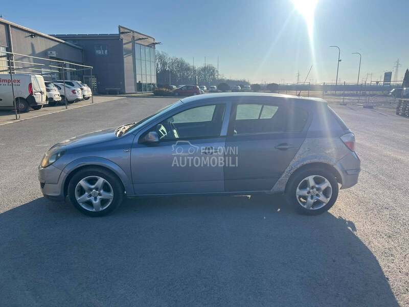 Opel Astra H 