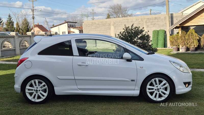 Opel Corsa D 1.4 OPC-line