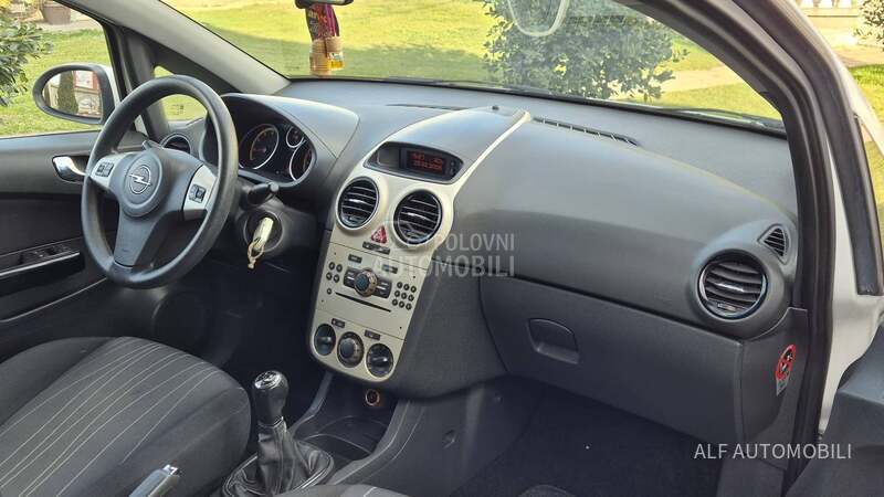 Opel Corsa D 1.4 OPC-line