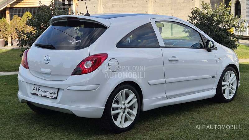 Opel Corsa D 1.4 OPC-line