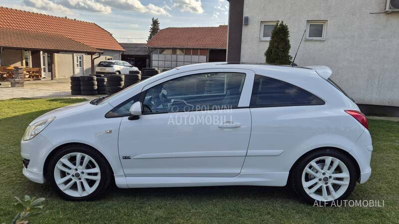 Opel Corsa D 1.4 OPC-line