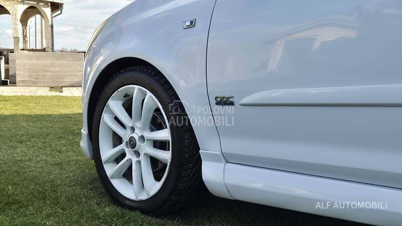 Opel Corsa D 1.4 OPC-line