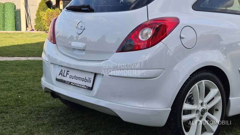 Opel Corsa D 1.4 OPC-line
