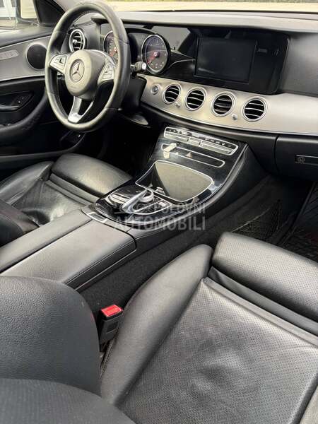 Mercedes Benz E 200 