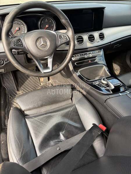 Mercedes Benz E 200 