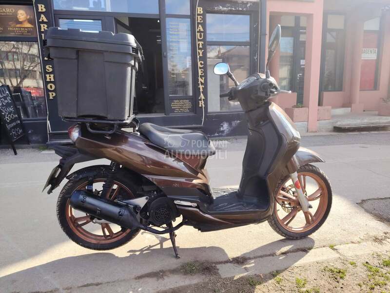 Peugeot Tweet DOSTAVNI