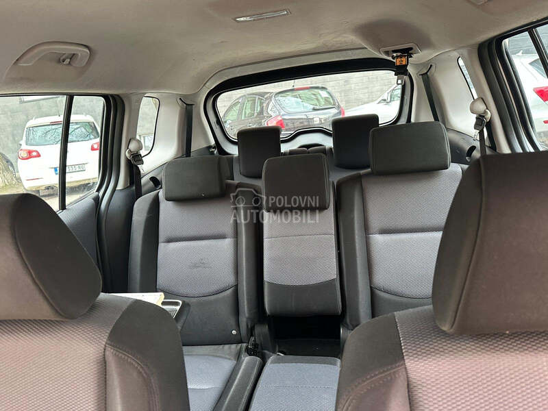 Mazda 5 