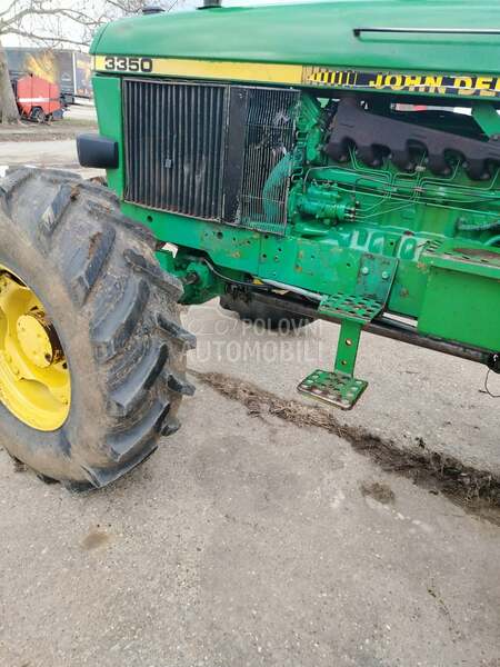 John Deere 3340