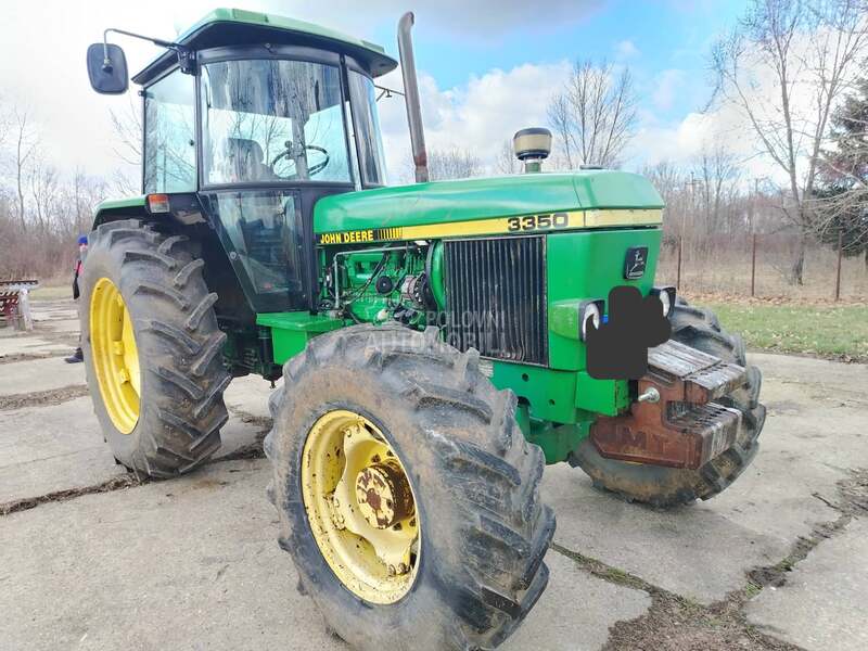 John Deere 3340