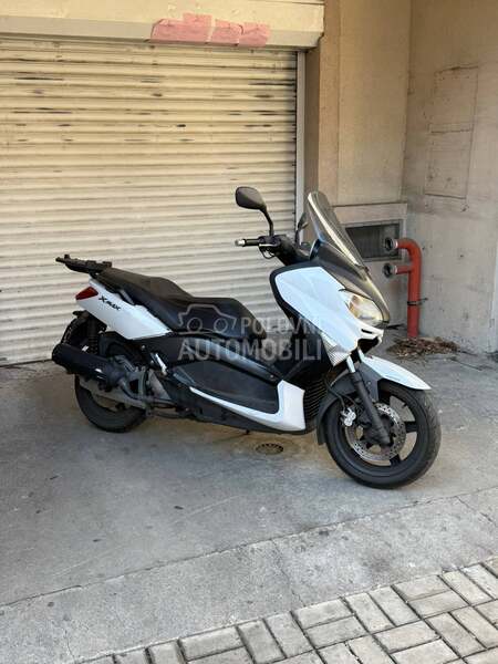 Yamaha X Max 125