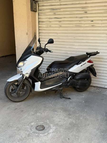 Yamaha X Max 125