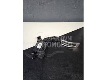 Papucica gasa za Audi A4