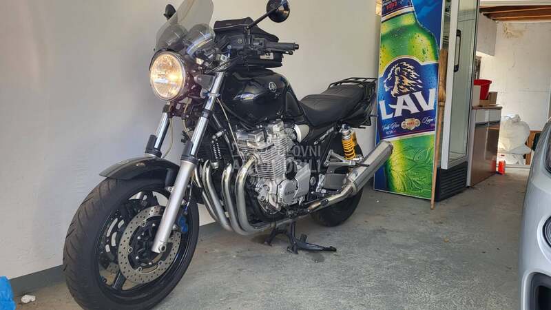 Yamaha XJR 1300