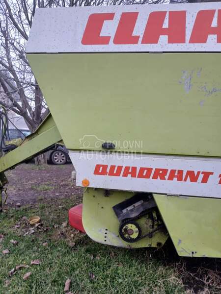 Claas Quadrant 1200