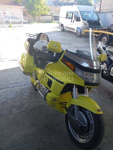 Honda goldwing