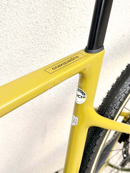 Cannondale Supersix evo 28