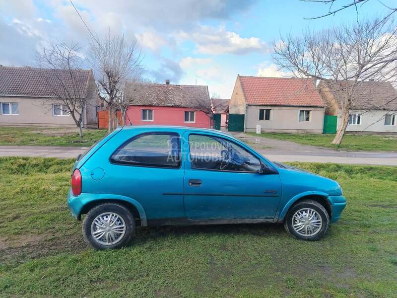 Opel Corsa B 