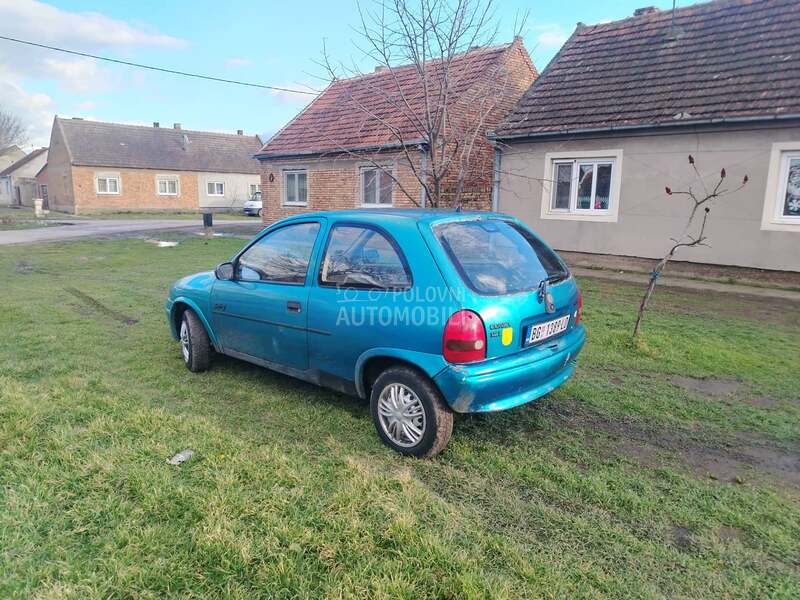 Opel Corsa B 