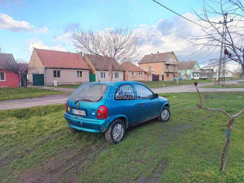 Opel Corsa B 