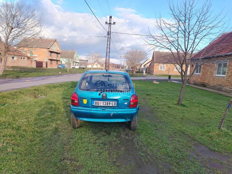 Opel Corsa B 