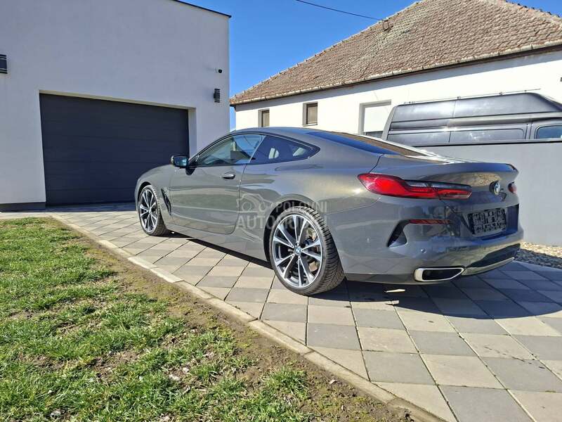 BMW 840 