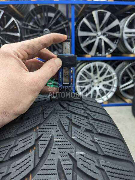 Nokian 205/60 R16 Zimska