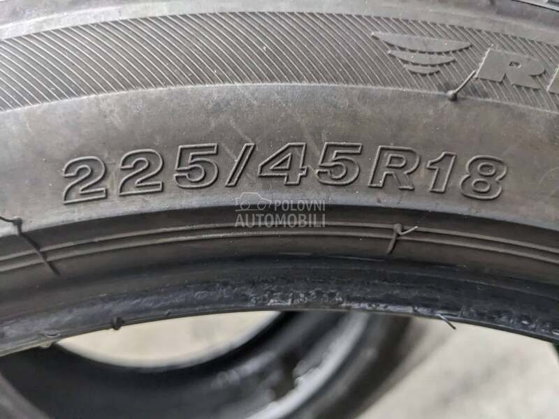 Bridgestone 225/45 R18 Letnja