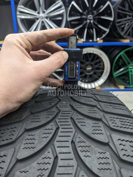Bridgestone 235/35 R19 Zimska