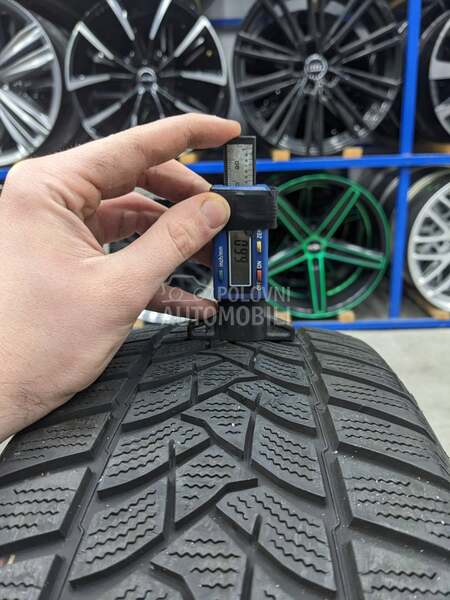 Dunlop 205/60 R16 Zimska