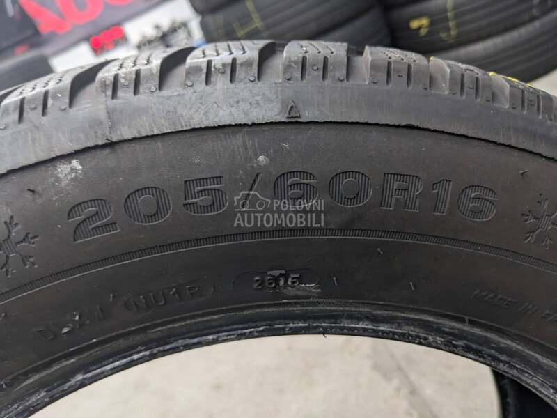 Dunlop 205/60 R16 Zimska