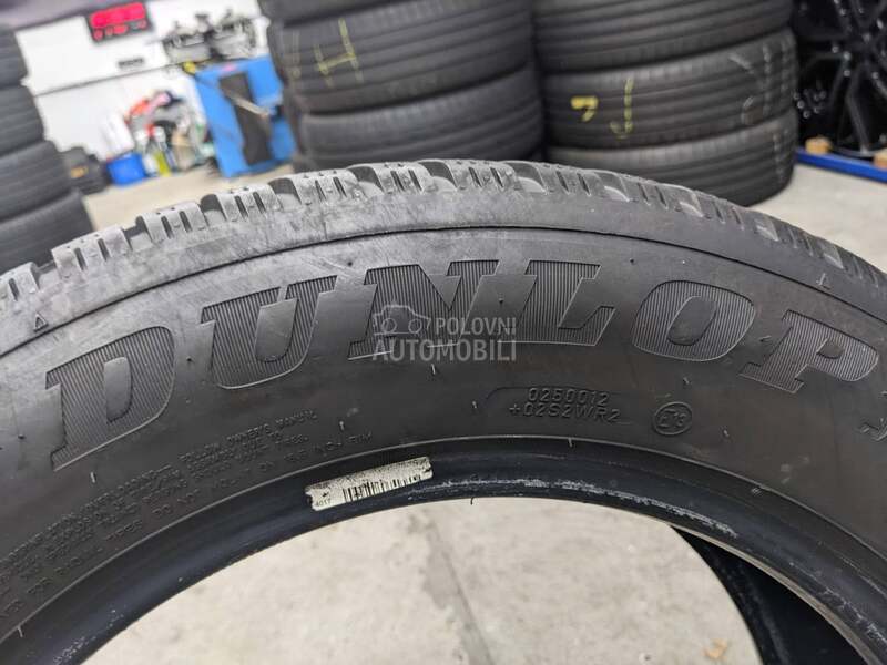 Dunlop 205/60 R16 Zimska