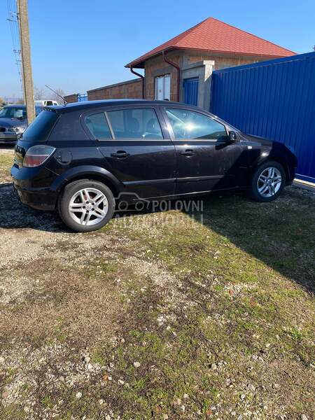 Opel Astra H 