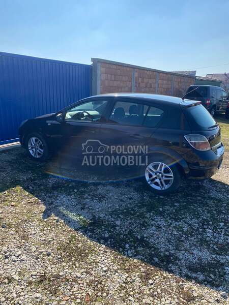 Opel Astra H 