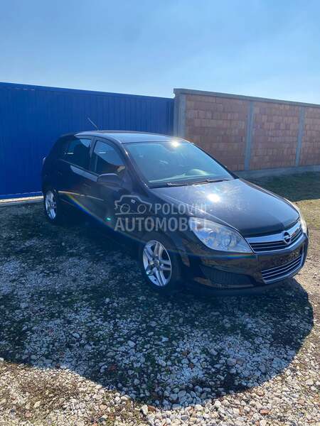 Opel Astra H 