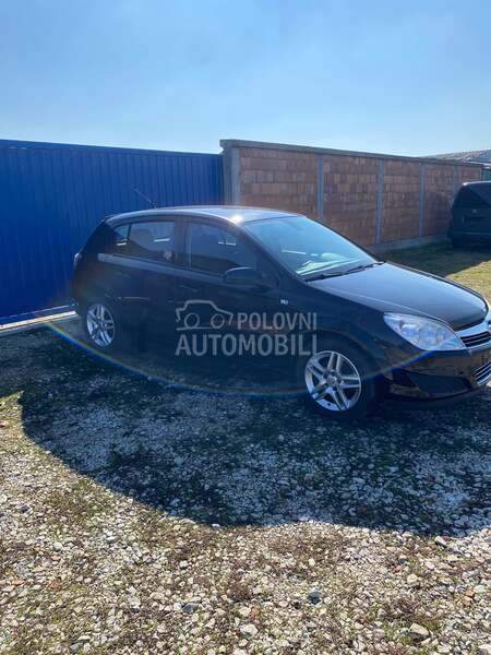 Opel Astra H 