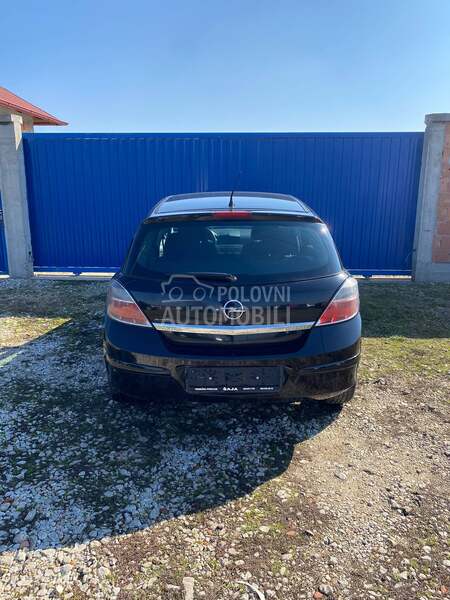 Opel Astra H 