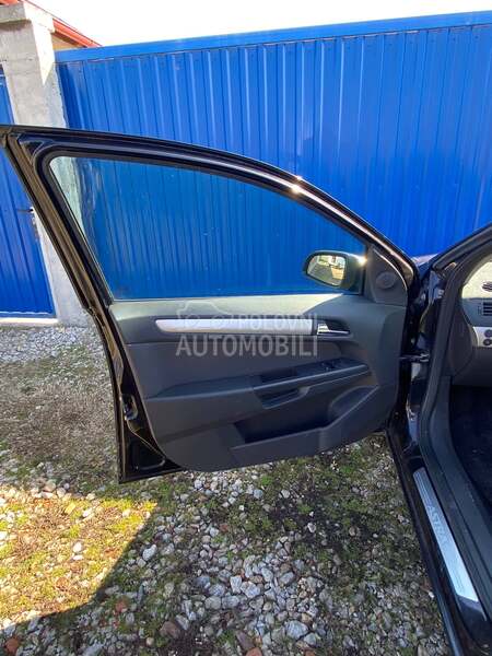 Opel Astra H 