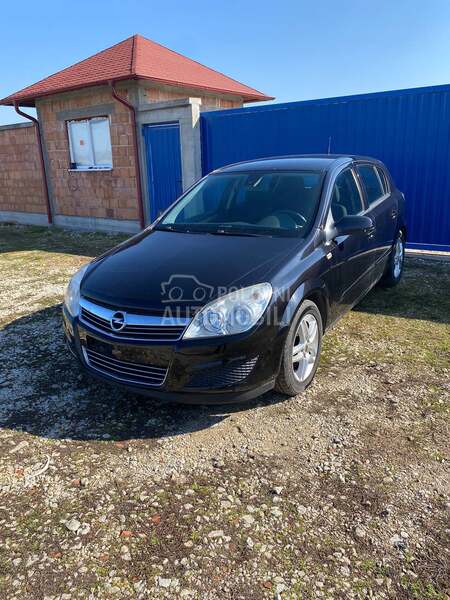 Opel Astra H 