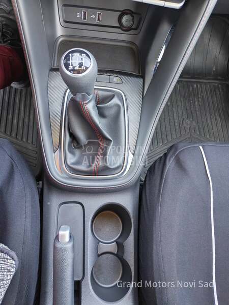 MG ZS 1.5  4cilindra