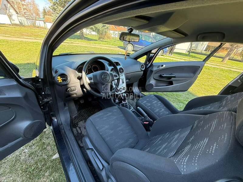 Opel Corsa D 