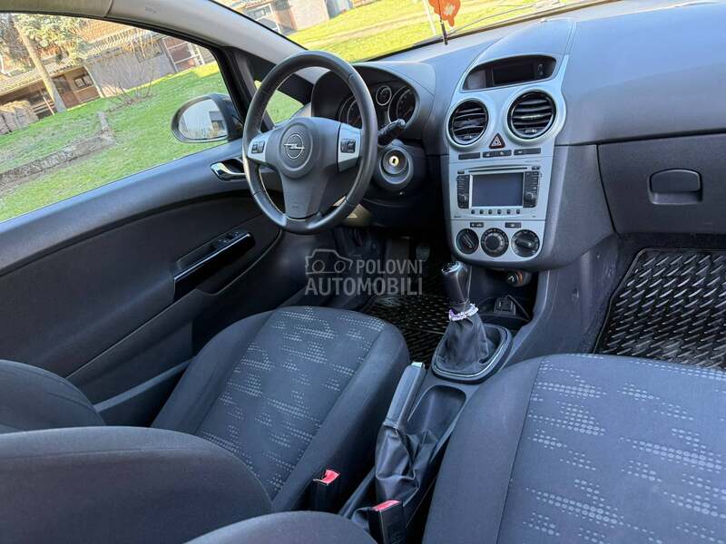 Opel Corsa D 