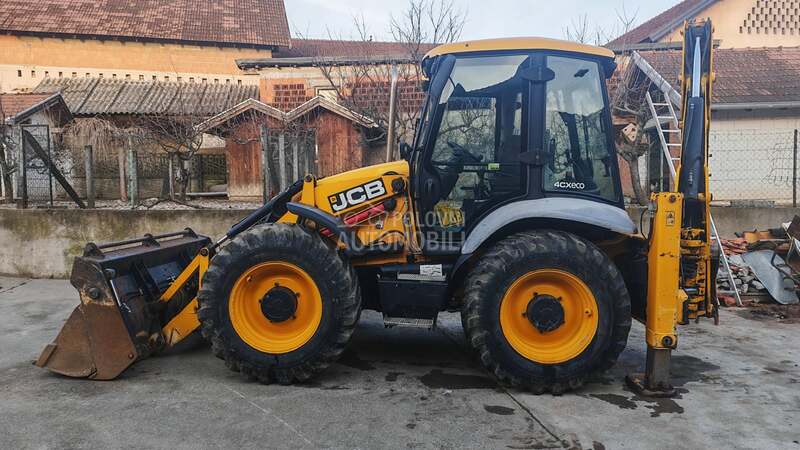 JCB 4CX