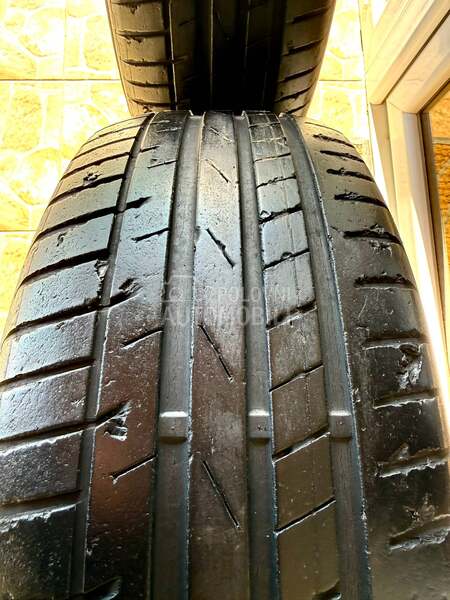Petlas 215/60 R17 Letnja