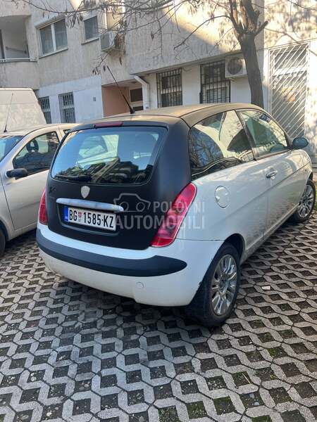Lancia Ypsilon 1.2b
