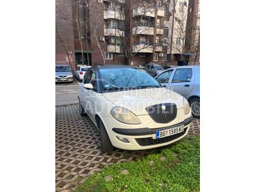 Lancia Ypsilon 1.2b
