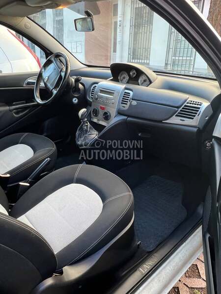 Lancia Ypsilon 1.2b