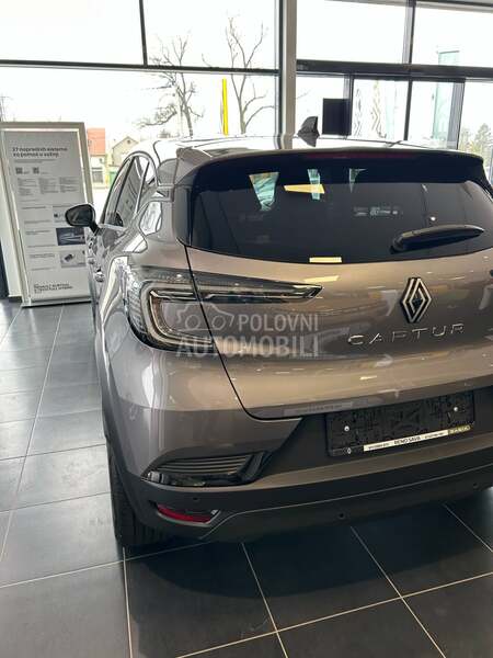 Renault Captur Techno TCe 90
