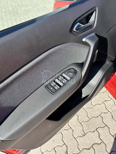 Renault Captur Techno TCe 115